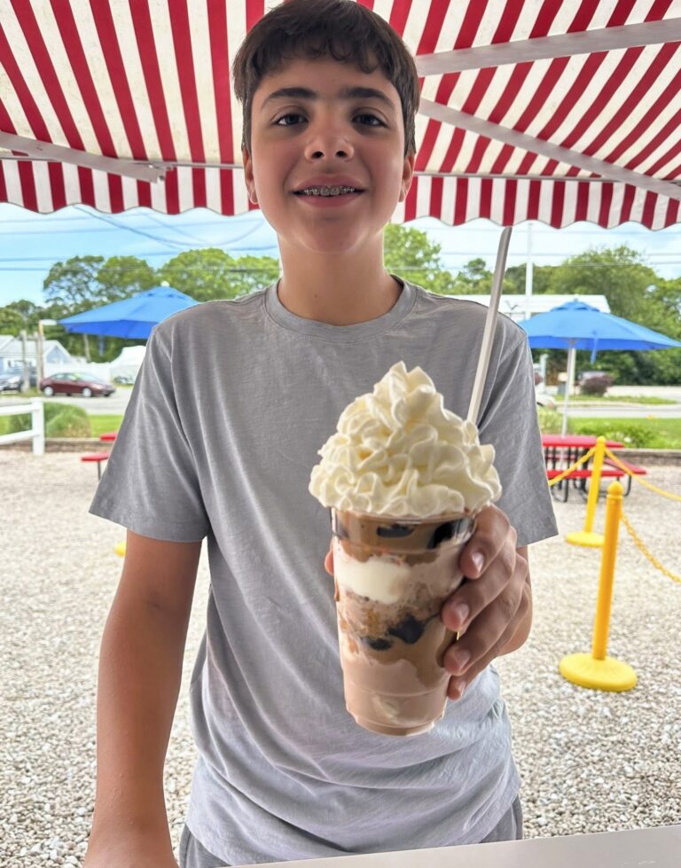 520273150 1400867391436968 232292318504917183 n 1 768x979